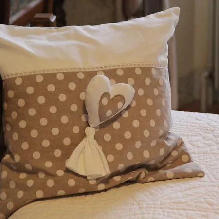 La Maison Des Chats 3* Saint-Mary-le-Plain