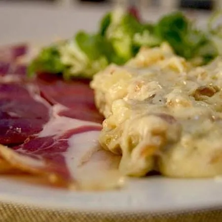 Pensjonat La Maison Des Chats Saint-Mary-le-Plain